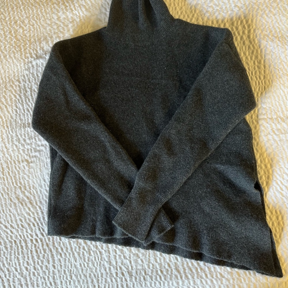 Wool Sweater 100% Wool